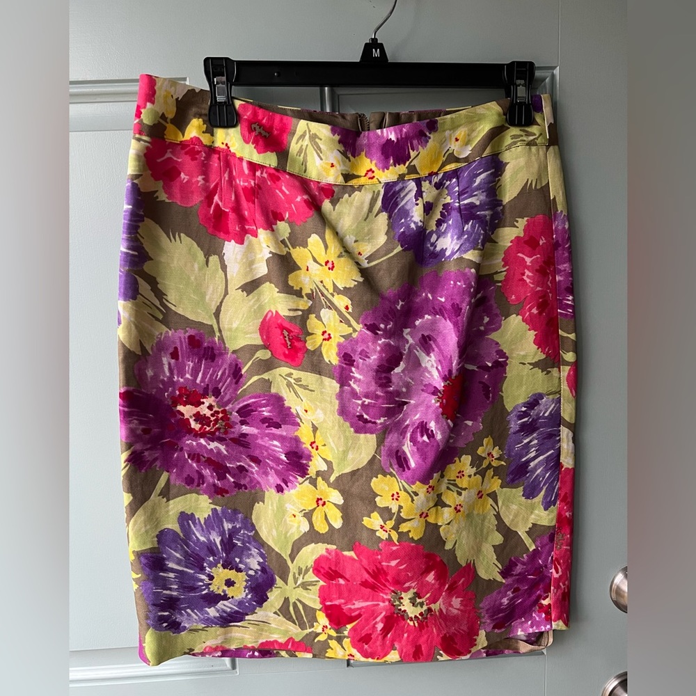 Banana Republic Fall floral against neutral background skirt.